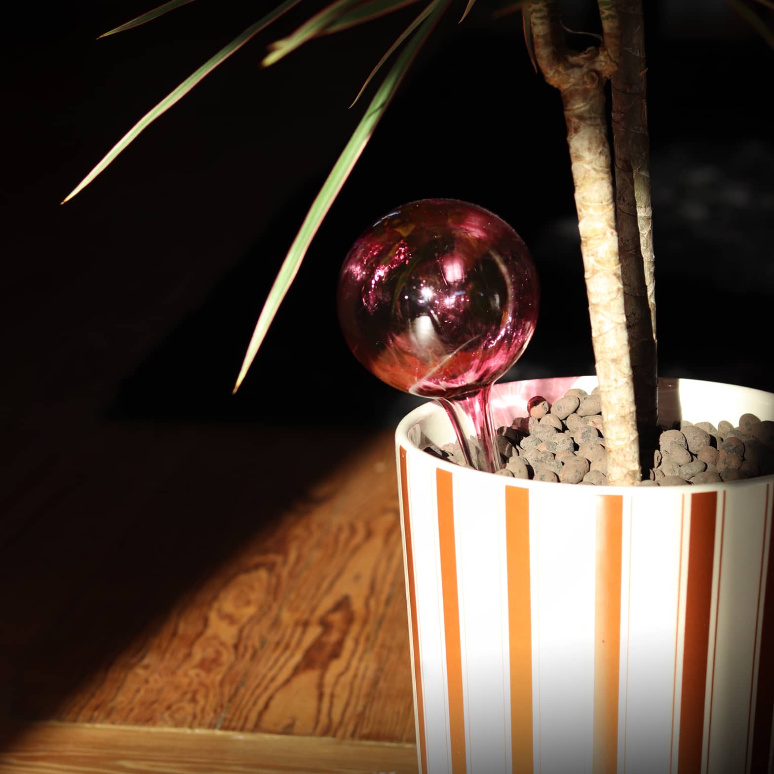 Globe d’arrosage grenat en cristal de Lorraine – Bild 2